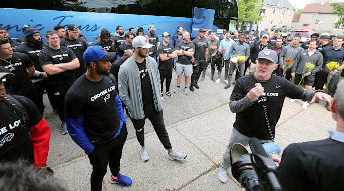 Bills head coach Sean McDermott talks with players before visiting the site of the deadly Tops shooting.